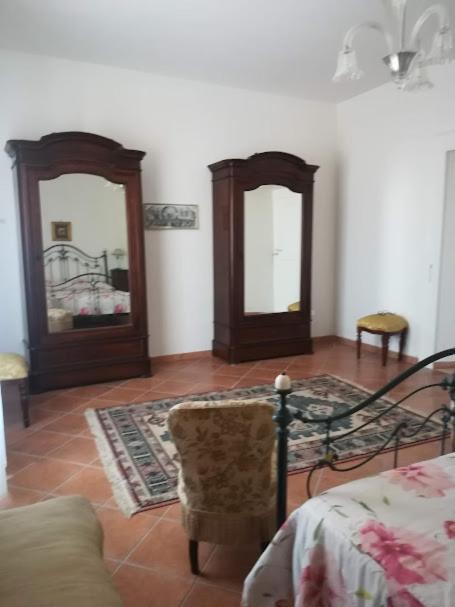 Bed and Breakfast La Casa Di Astrea Caiazzo Habitación foto